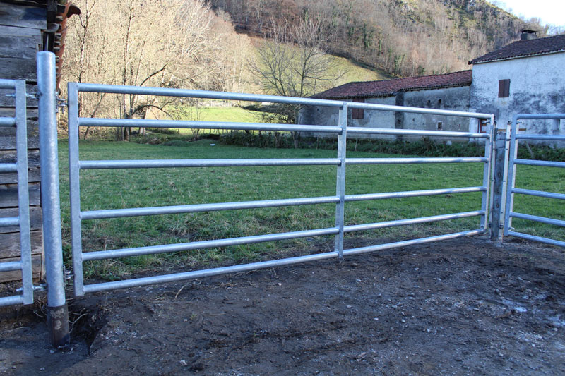 barrière agricole pour bétail 